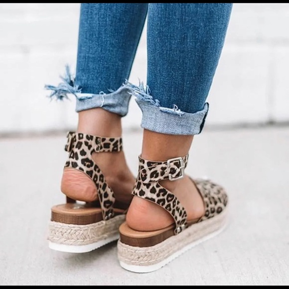 Leopard buckle strap espadrille sandal - Picture 5 of 7